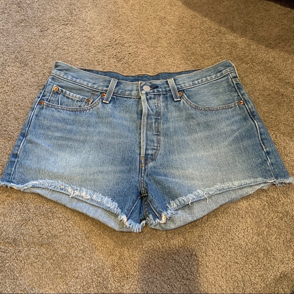 Levi’s Cut Off High Waisted Denim Shorts